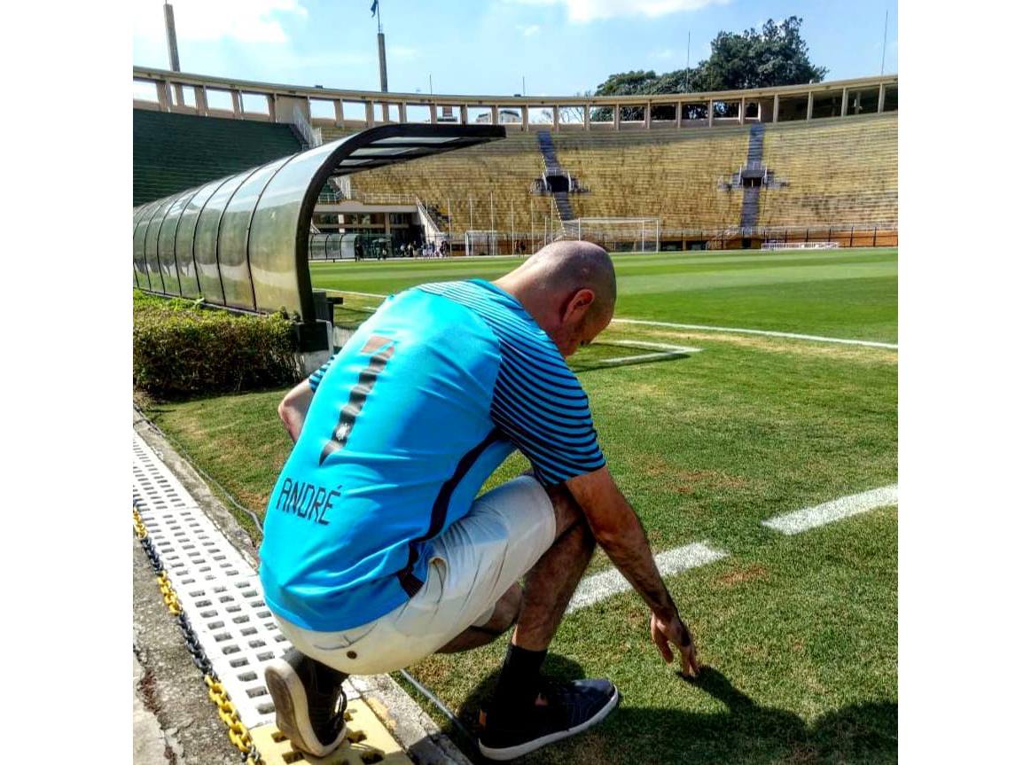 Fotografia de <a href="https://www.instagram.com/fehfscardoso/" title="Fernanda Cardoso" target="_blank">Fernanda Cardoso</a>. Apita o árbitro! Independente do resultado, na derrota ou na vitória, ajoelhe e agradeça a Deus pelo aprendizado.