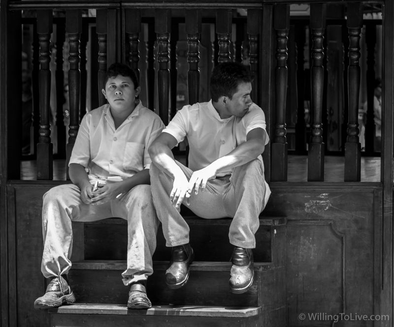 What should they be thinking? | 168mm equiv.; f5,6; 1/160; ISO 320 What should they be thinking? | 168mm equiv.; f5,6; 1/160; ISO 320