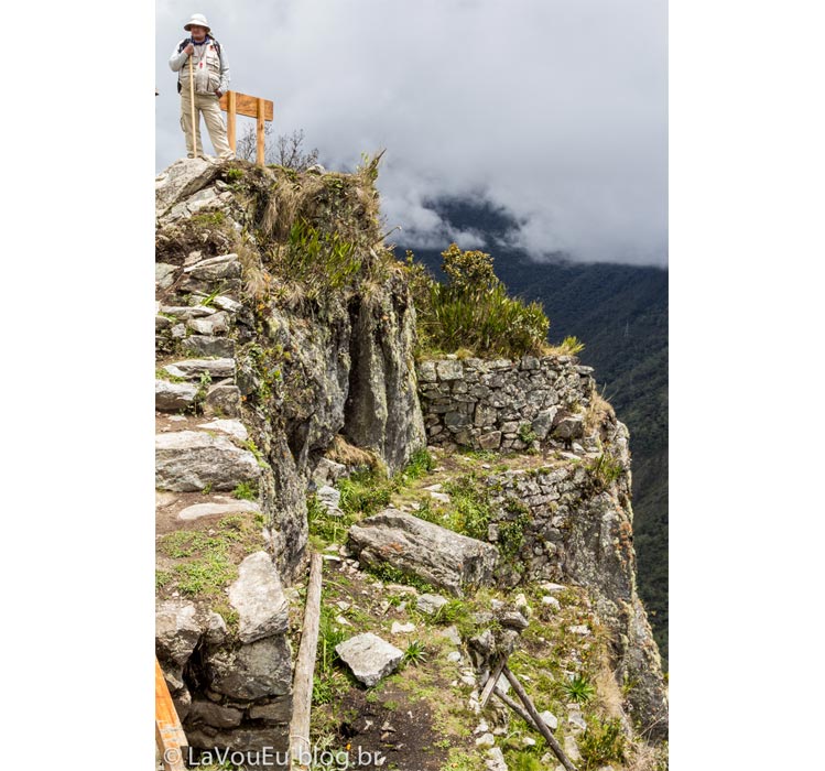 O guardinha que fica no topo da Montanha e que vai te fazer descer quando der o horário limite. Se planeje para poder passar o maior tempo possível lá em cima.