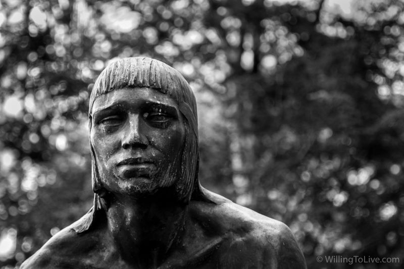 Índio Caçador (English: Indian hunter) statue made by João Batista Ferri | 168mm equiv.; f4; 1/160; ISO 320 Índio Caçador (English: Indian hunter) statue made by João Batista Ferri | 168mm equiv.; f4; 1/160; ISO 320