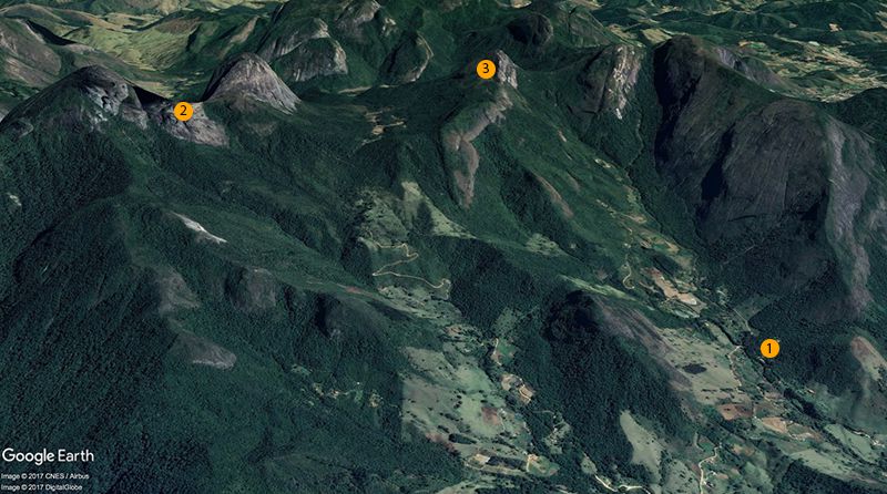 O desafio está lançado. Nosso ponto de partida, Refúgio Canto da Pedra (1); Três Picos (2); Cabeça de Dragão (3). Essa imagem não é minha, créditos: Google Earth, Image © 2016 DigitalGlobe, Image Landsat, Data SIO, NOAA, U.S. Navy, NGA, GEBCO, Image © 2016 CNES/Astrium.