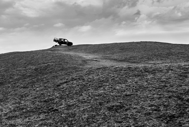  Over the stone | ISO 100; 29mm equiv.; f/11; 1/40s